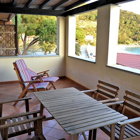 Apartamento Le Soleil Spiaggia di Cavoli Exterior foto