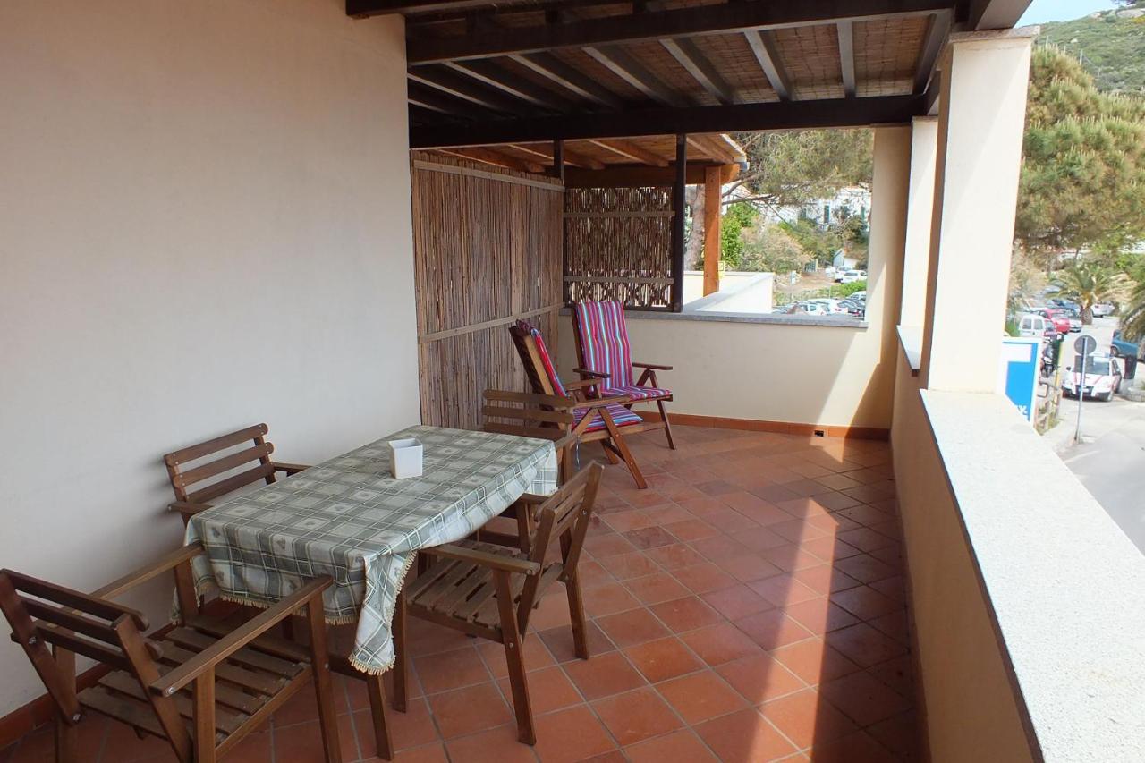Apartamento Le Soleil Spiaggia di Cavoli Exterior foto