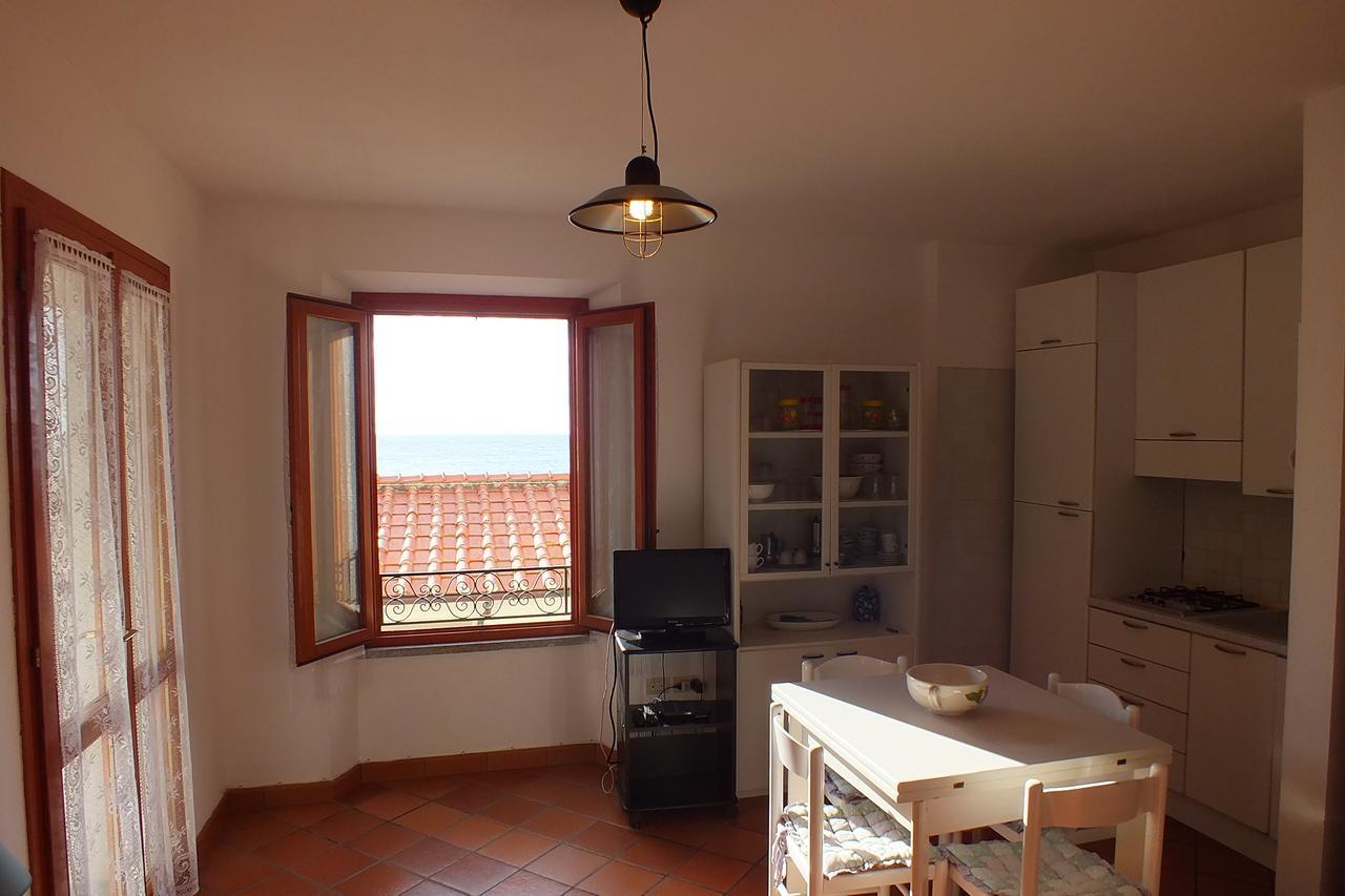 Apartamento Le Soleil Spiaggia di Cavoli Exterior foto